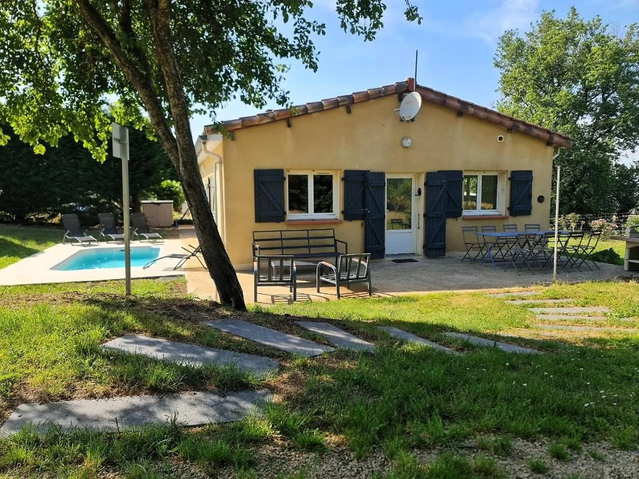 Holiday home Le Grand Cottage Nature Piscine Chauffee Privee Du Tarn Entre Toulouse Et Albi & Les Cottages Du Tarn